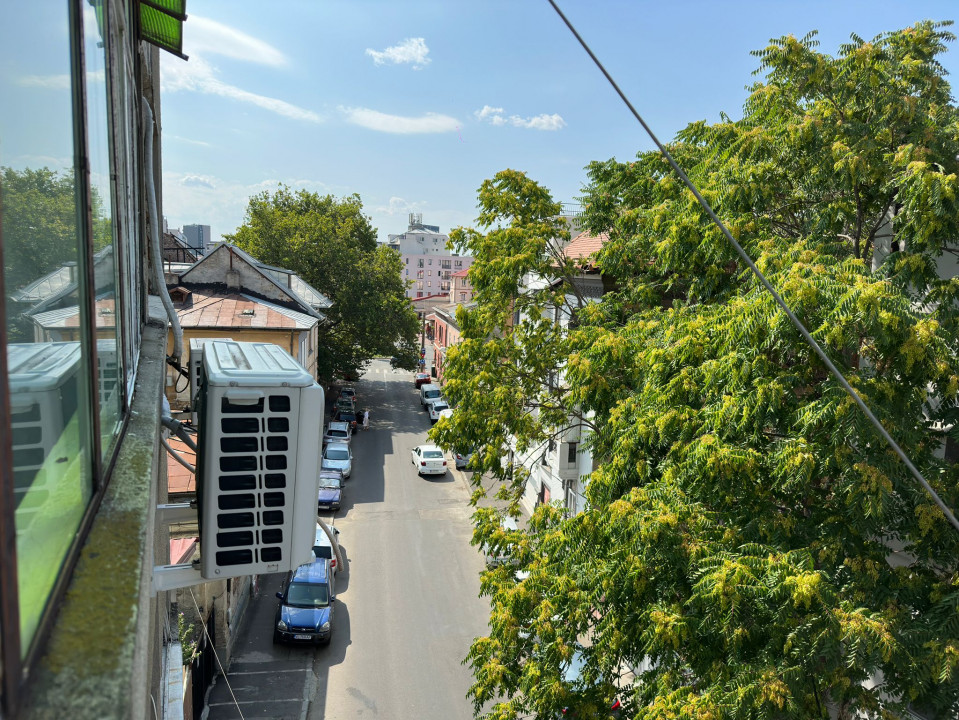 2 camere Str Vulturilor
