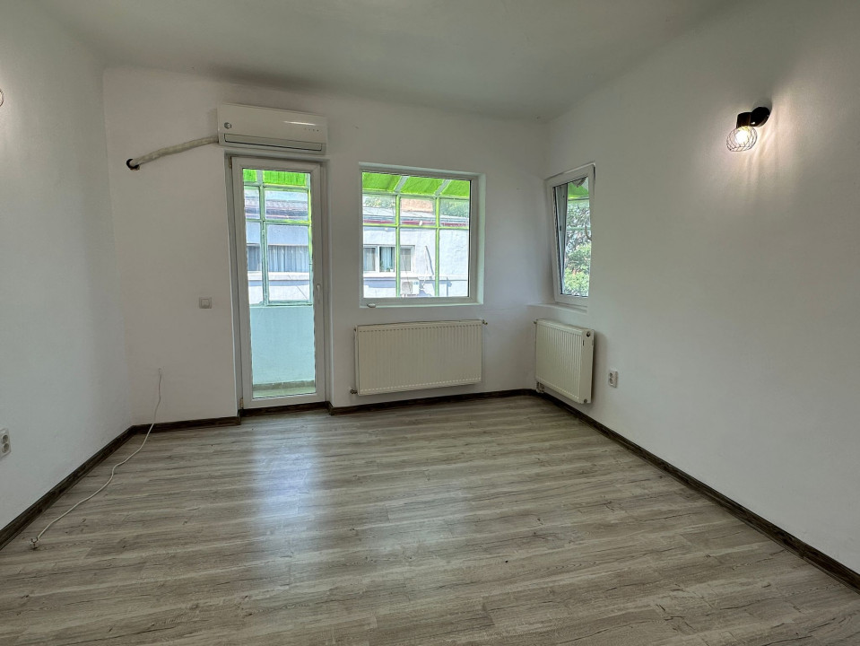 2 camere Str Vulturilor