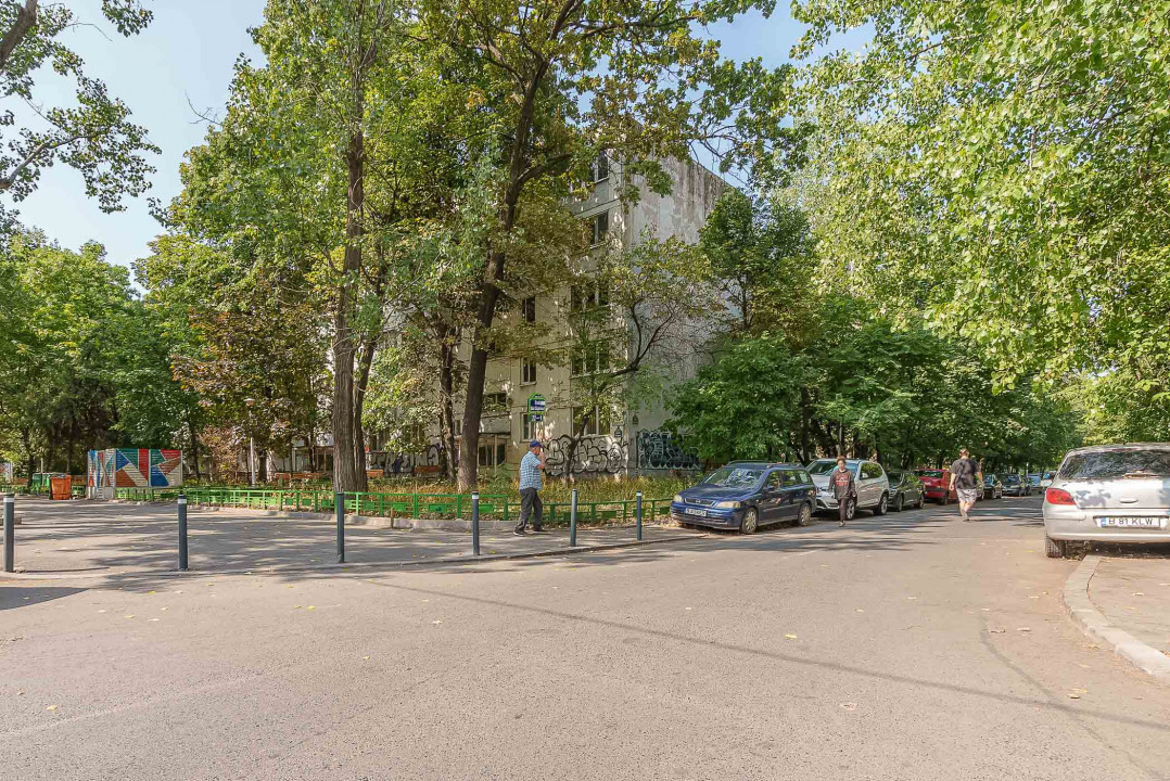 Apartament cu 3 camere Drumul Taberei - Auchan