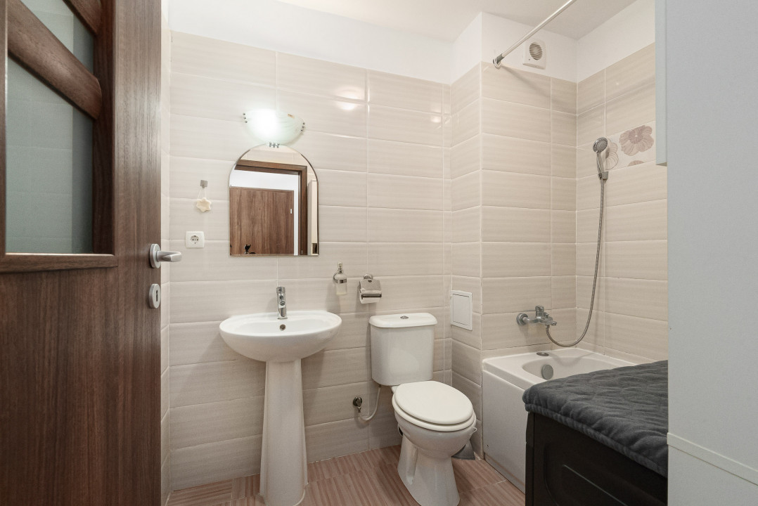Ap 3 camere, decomandat, 2 grupuri sanitare - Str Rezervelor-Lidl
