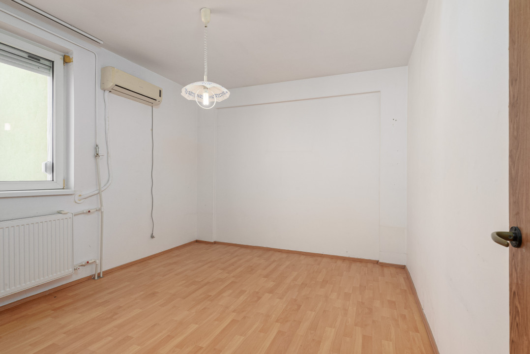 Apartament cu 2 camere langa metrou