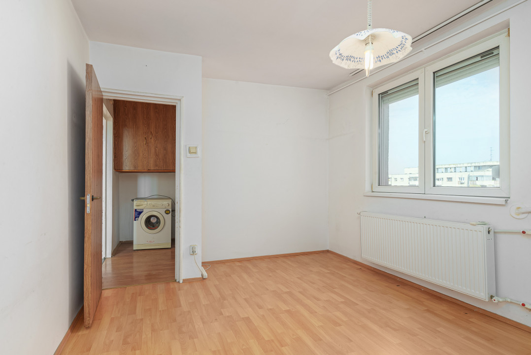 Apartament cu 2 camere langa metrou
