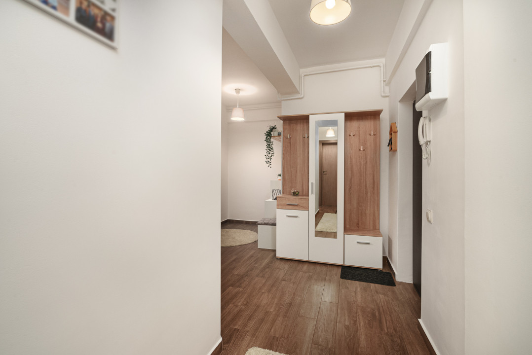 Apartament 2 camere decomandat langa Cartierul Latin cu loc de parcare
