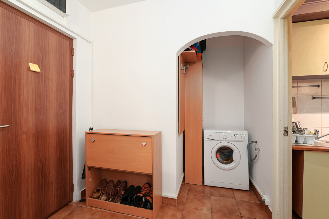 Apartament 2 camere  langa Parcul Moghioros și Piață Chilia Veche