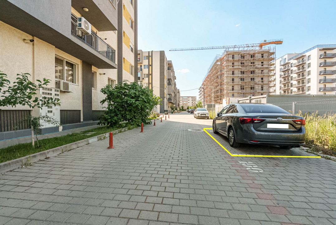 Metrou Berceni-Biruintei garsoniera mobilata-utilata  cu loc de parcare