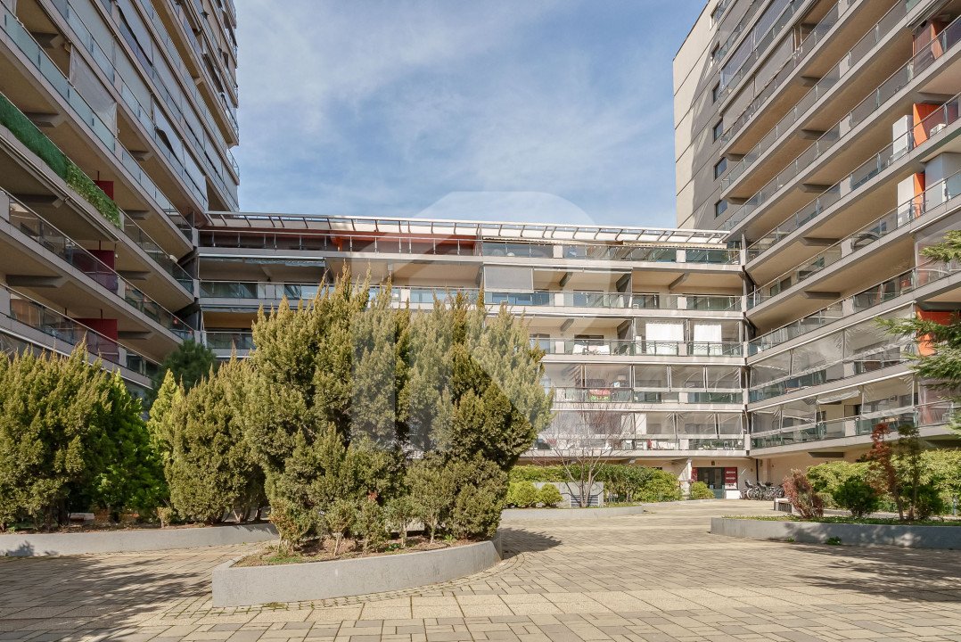 Baba Novac - DUPLEX in NEW TOWN RESIDECE 