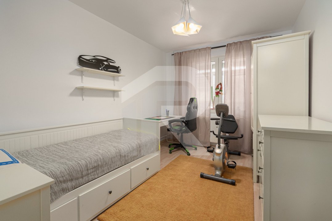 Apartament 4 camere mobilat-utilat  Str C-tin Titel Petrescu-Ghencea