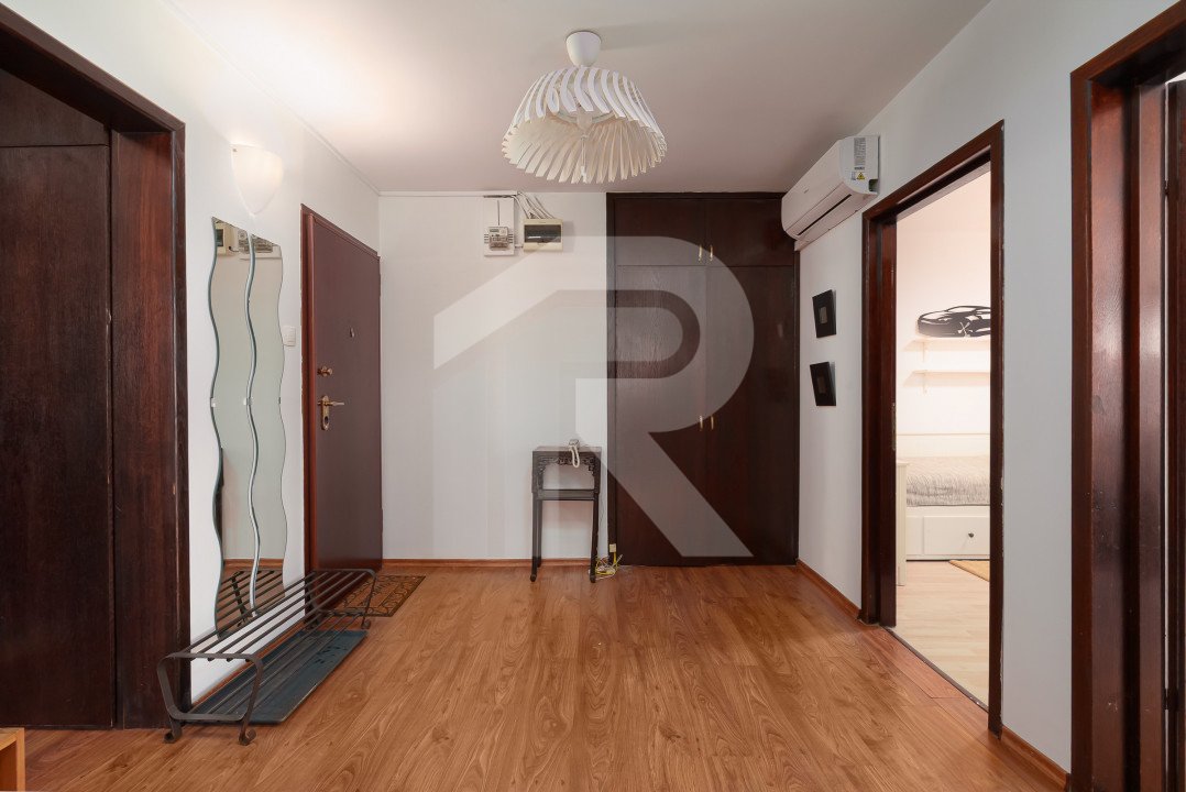Apartament 4 camere mobilat-utilat  Str C-tin Titel Petrescu-Ghencea