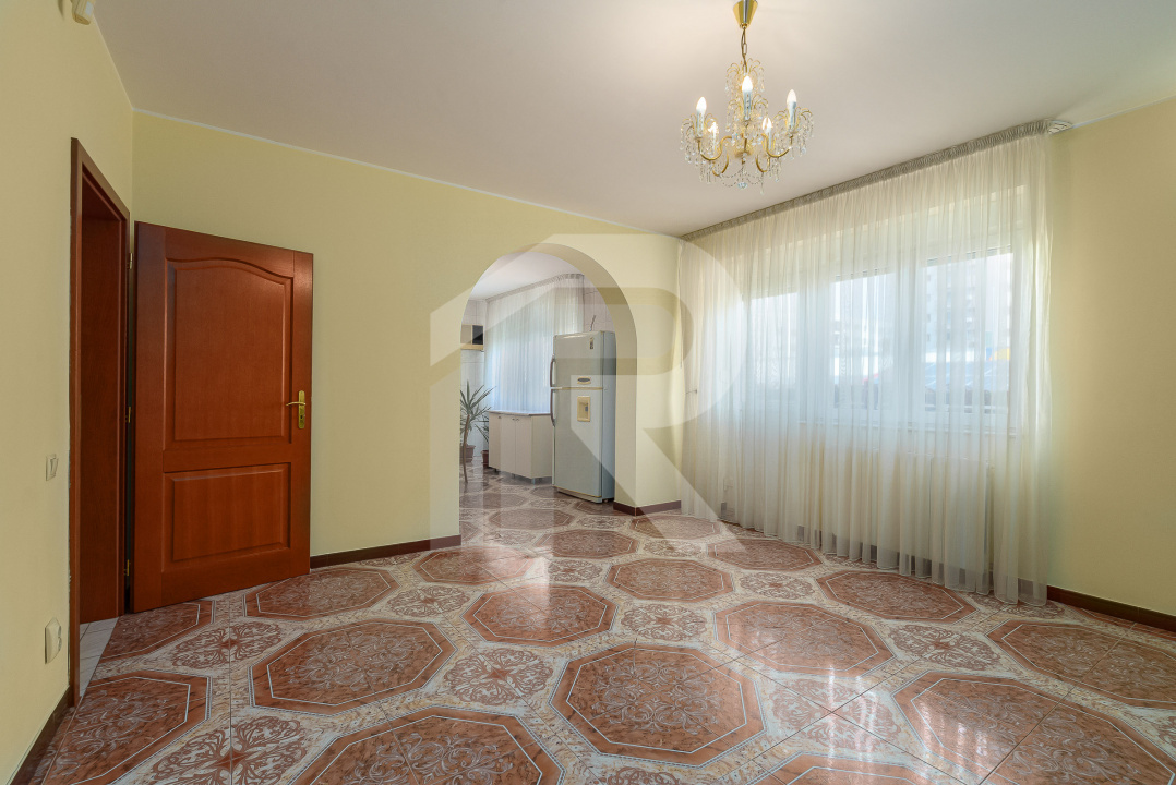 Drumul Taberei - Valea Oltului, casa 9 camere, lot 1158 mp