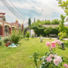 Casa cu teren de 3000 mp - ponton la lac - piscina si casa de oaspeti