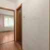 Calea Giulesti, etaj 1,, bloc anvelopat, 3 camere, vedere spate