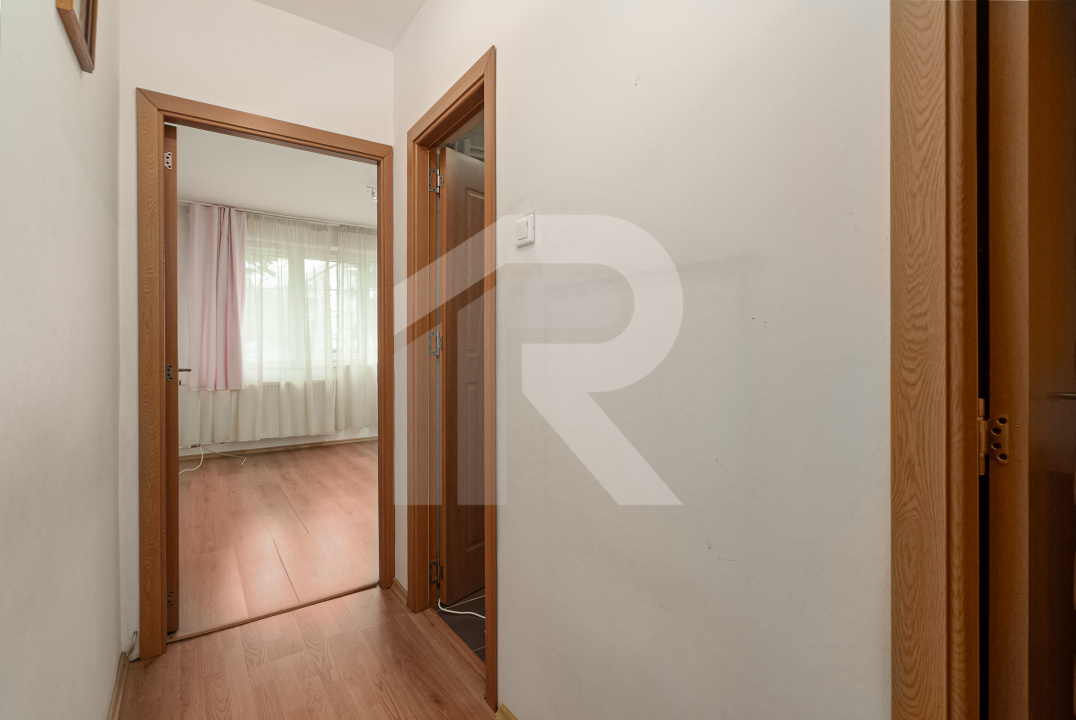 Calea Giulesti, etaj 1,, bloc anvelopat, 3 camere, vedere spate