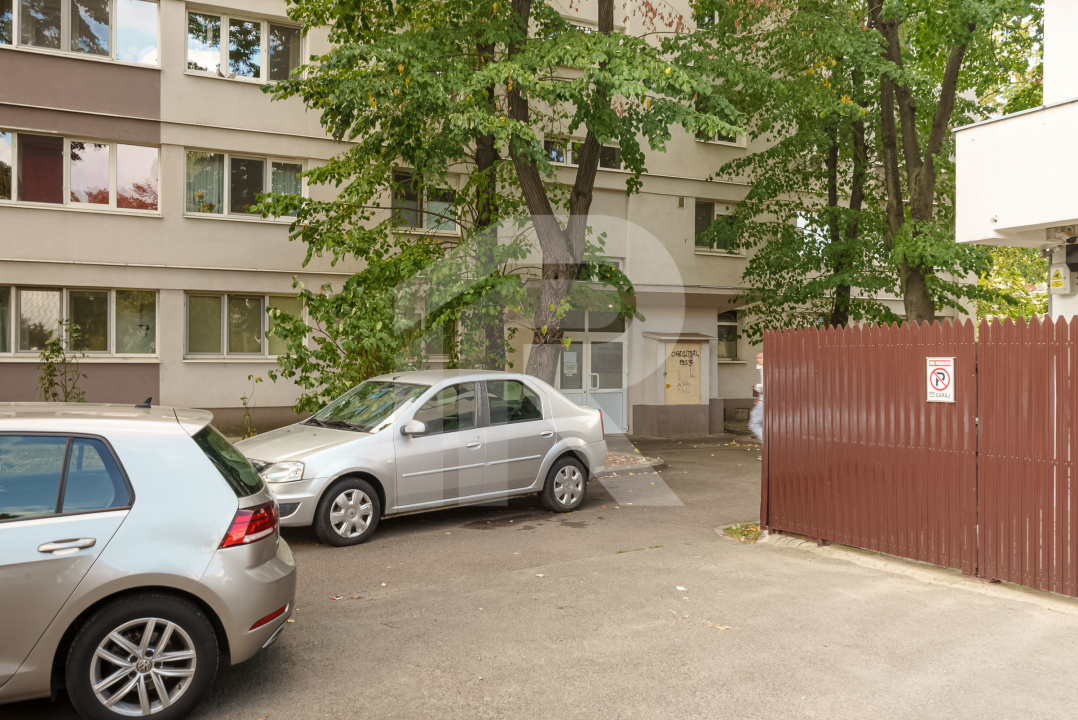 Calea Giulesti, etaj 1,, bloc anvelopat, 3 camere, vedere spate