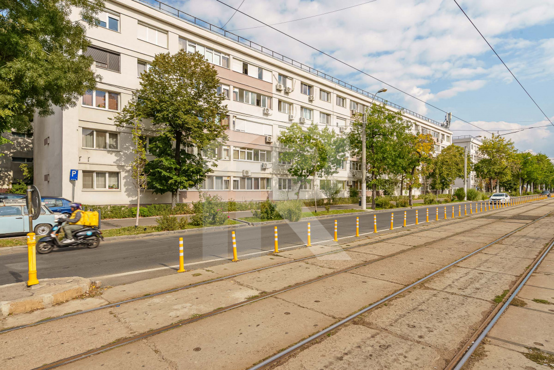Calea Giulesti, etaj 1,, bloc anvelopat, 3 camere, vedere spate