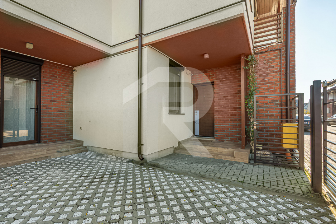 Casă ideală pentru familie–4 camere, curte amenajată, complex privat-securizat