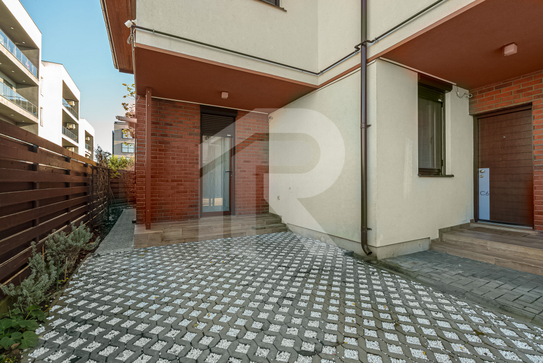 Casă ideală pentru familie–4 camere, curte amenajată, complex privat-securizat