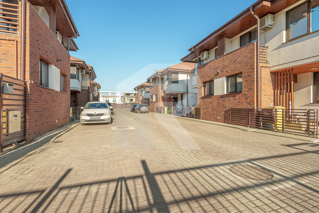 Casă ideală pentru familie–4 camere, curte amenajată, complex privat-securizat