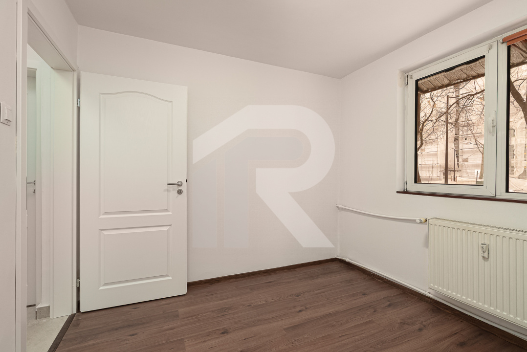 3 camere decomandat, renovat complet | parter | Aleea Lămotești