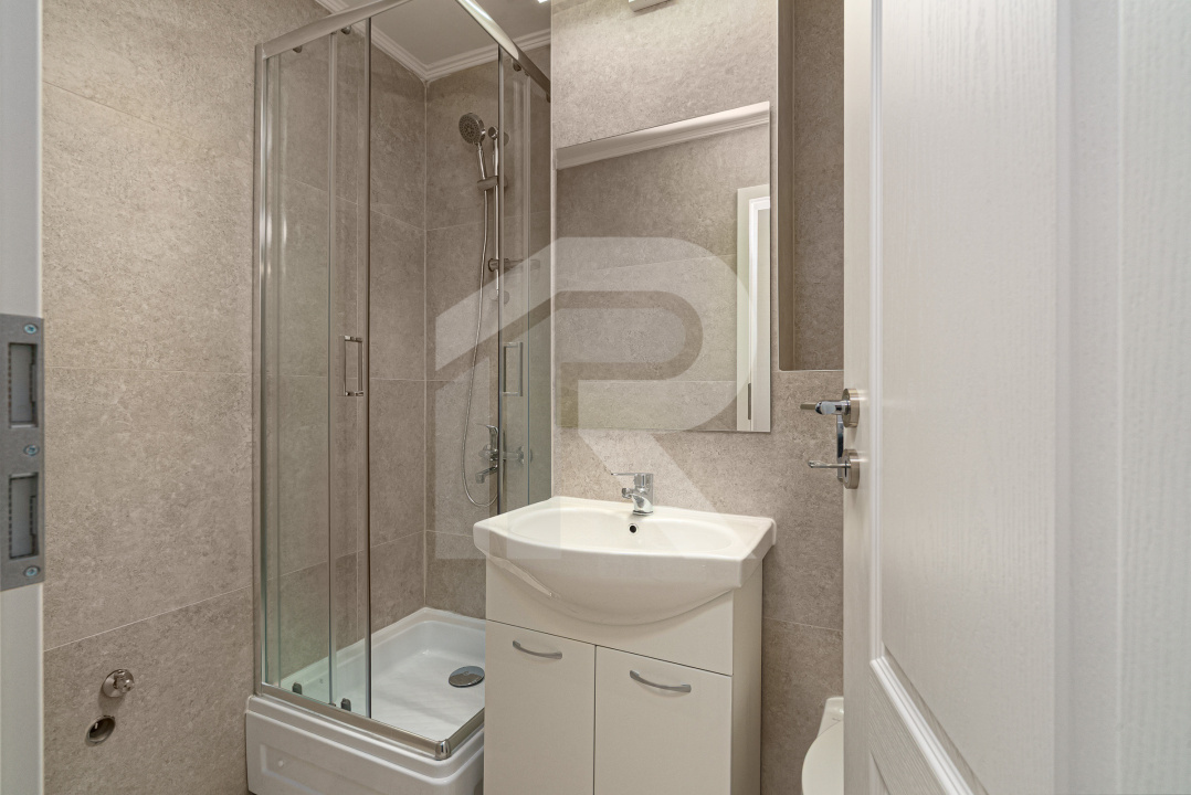 3 camere decomandat, renovat complet | parter | Aleea Lămotești