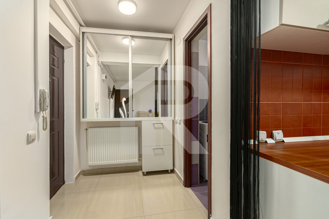 Garsonieră spațioasă 38 mp | Etaj 2/3 | Mobilată & utilată | Str. Valea Furcii