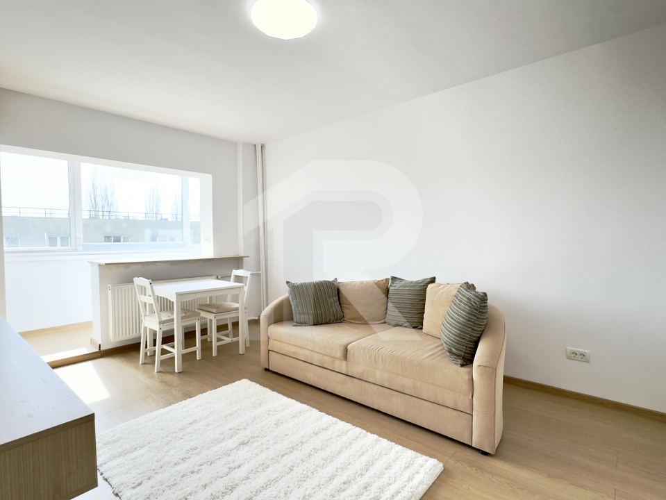 Studio,  prima închiriere Drumul Taberei - Parc Moghioros, etaj 4/10