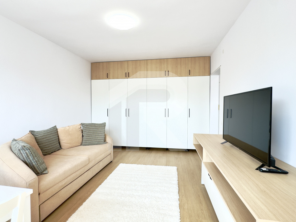 Studio,  prima închiriere Drumul Taberei - Parc Moghioros, etaj 4/10