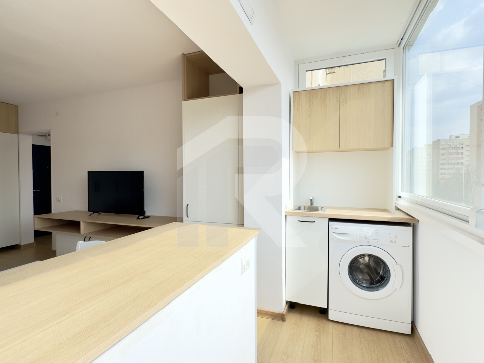 Studio,  prima închiriere Drumul Taberei - Parc Moghioros, etaj 4/10