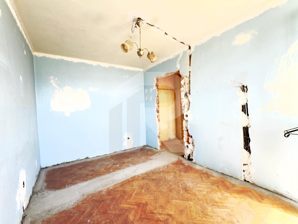 Apartament 2 camere Iancului, etaj 6/9, ideal renovare, instalații electrice noi