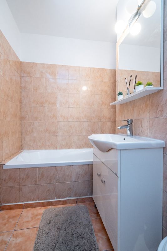 Apartament 2 camere decomandat Gorjului