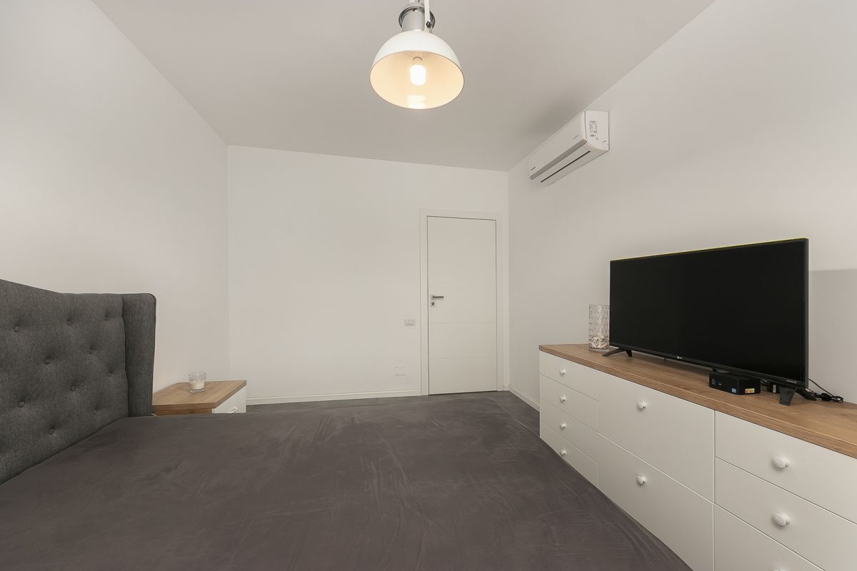 Apartament deosebit 2 camere decomandat lux militari