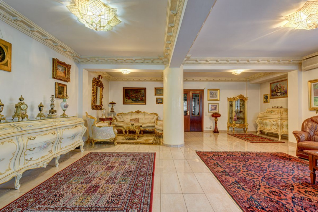 Vila spatioasa si eleganta potrivita pentru locuinta sau birou, Drumul Sarii!