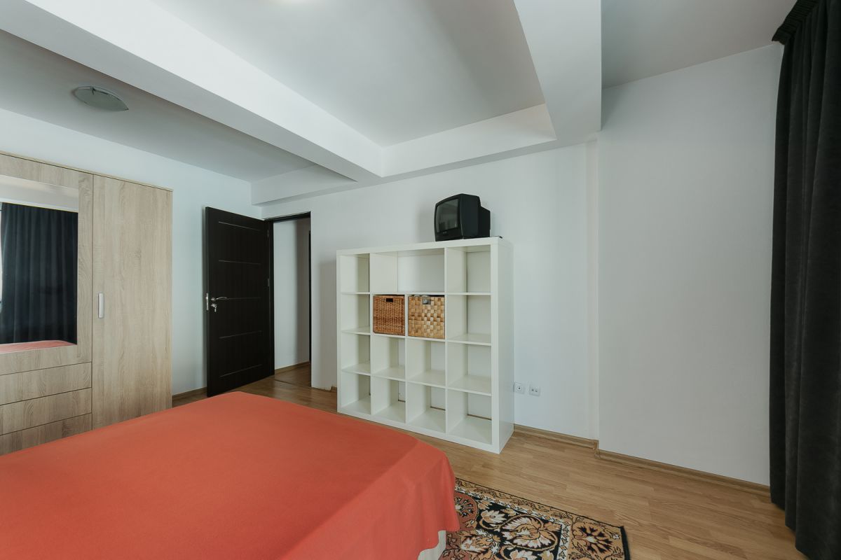 Apartament 3 camere Militari