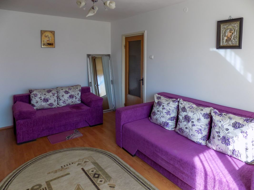 Apartament 2 camere decomandat langa Parcul Moghioros