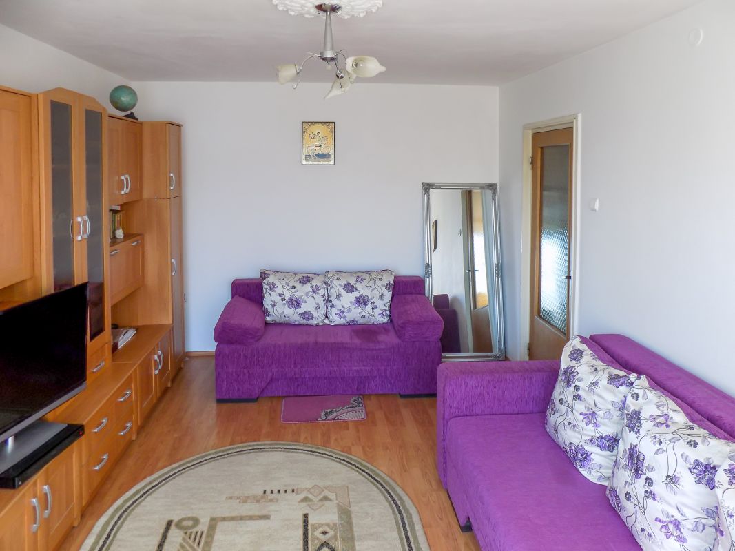 Apartament 2 camere decomandat langa Parcul Moghioros