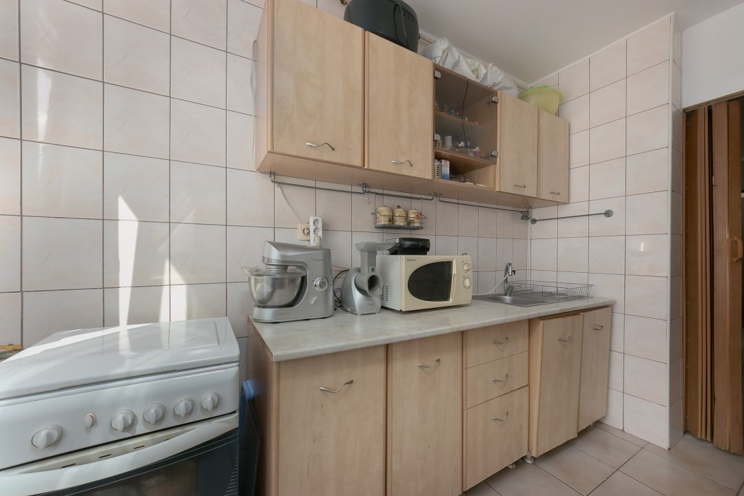 Apartament 3 camere decomandat langa Parcul Moghioros