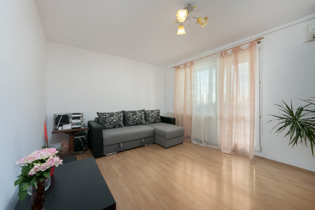 Apartament 3 camere decomandat langa Parcul Moghioros