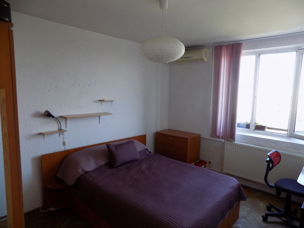 Apartament 3 camere cu vedere panoramica spre Parcul Moghioros