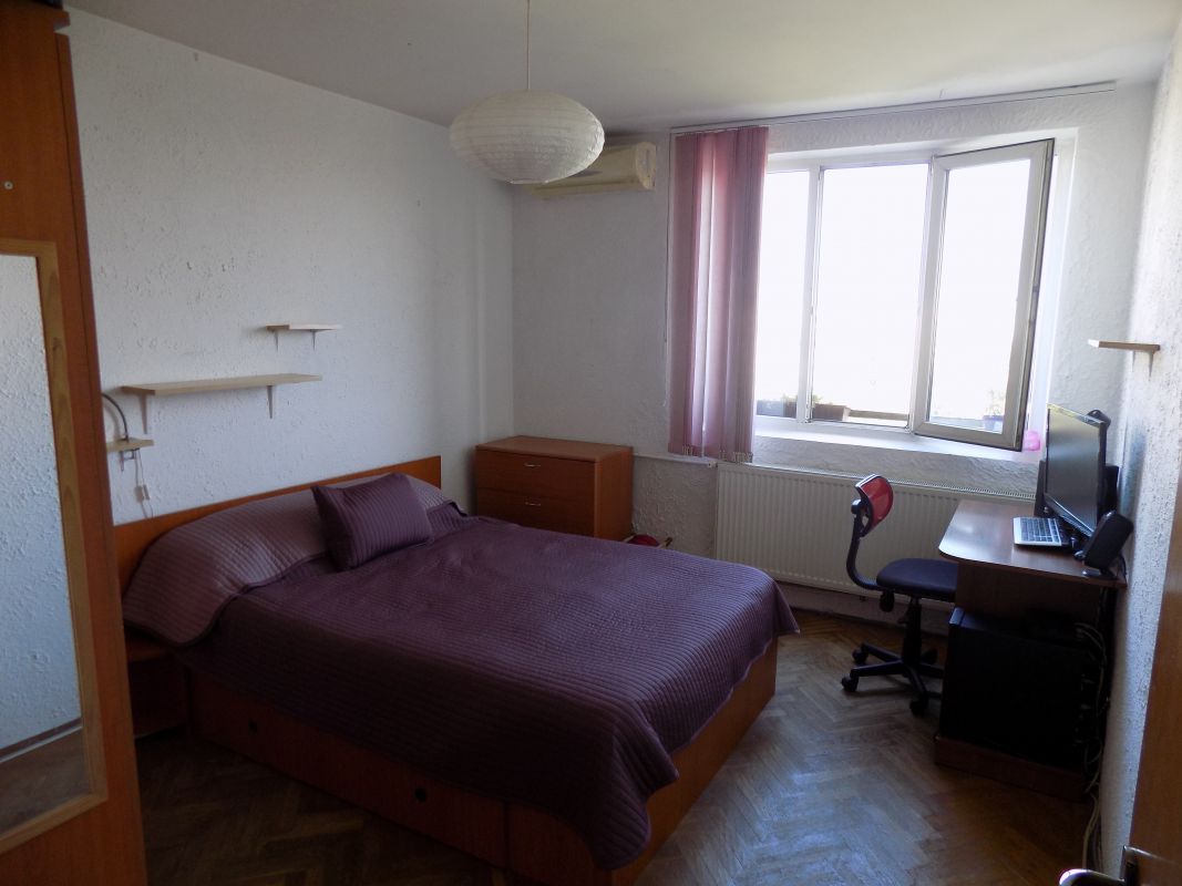 Apartament 3 camere cu vedere panoramica spre Parcul Moghioros