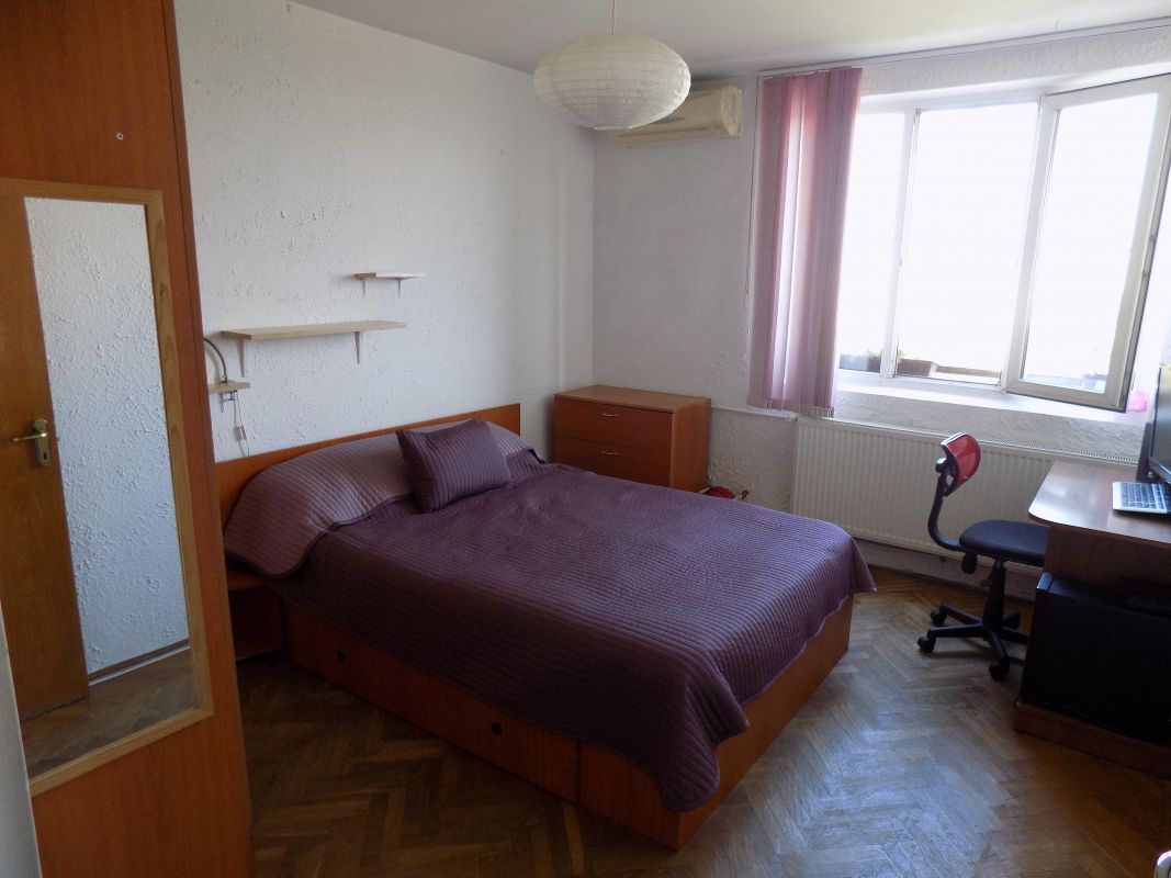 Apartament 3 camere cu vedere panoramica spre Parcul Moghioros